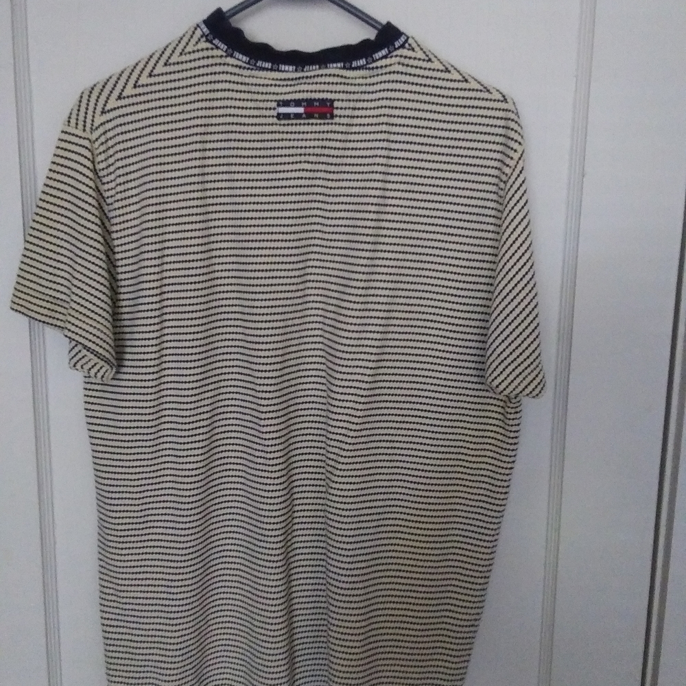 shirt - Picture 2 of 4